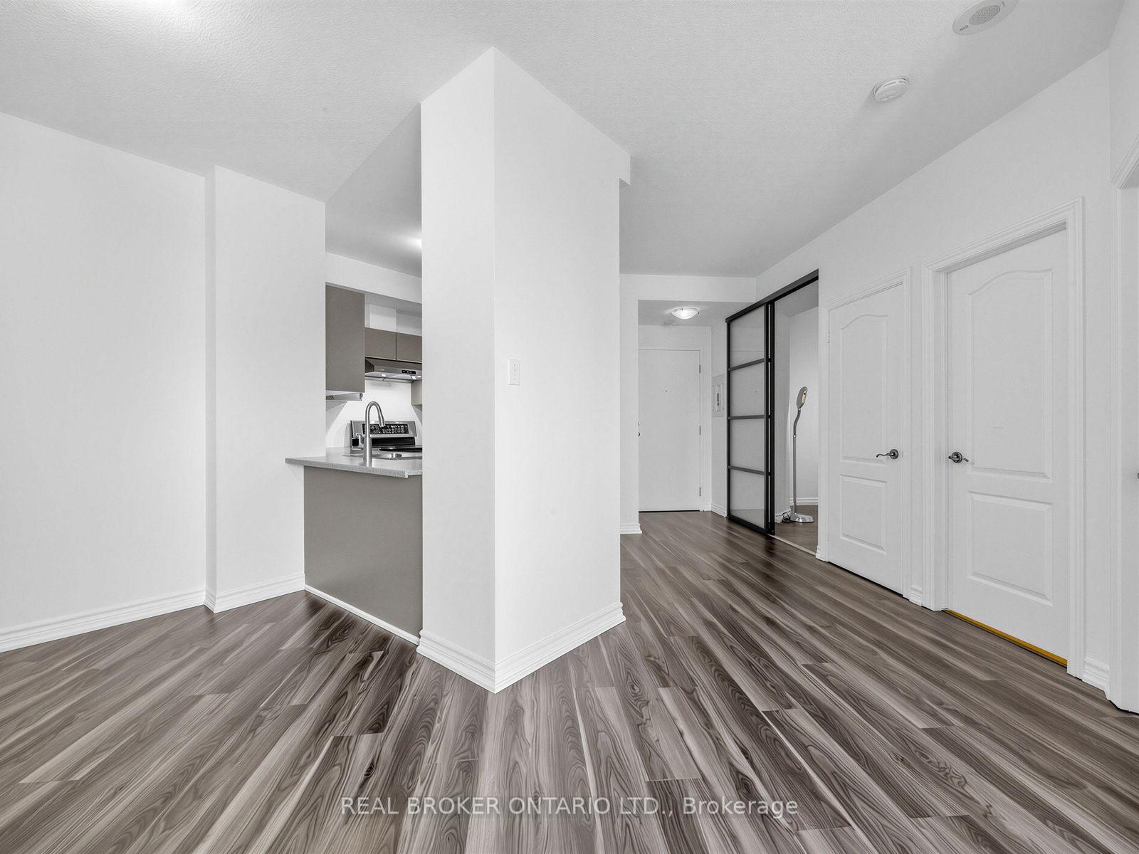 Photo 13 of Unit 1011, 135 James Street S, Hamilton, Corktown — HOMEH