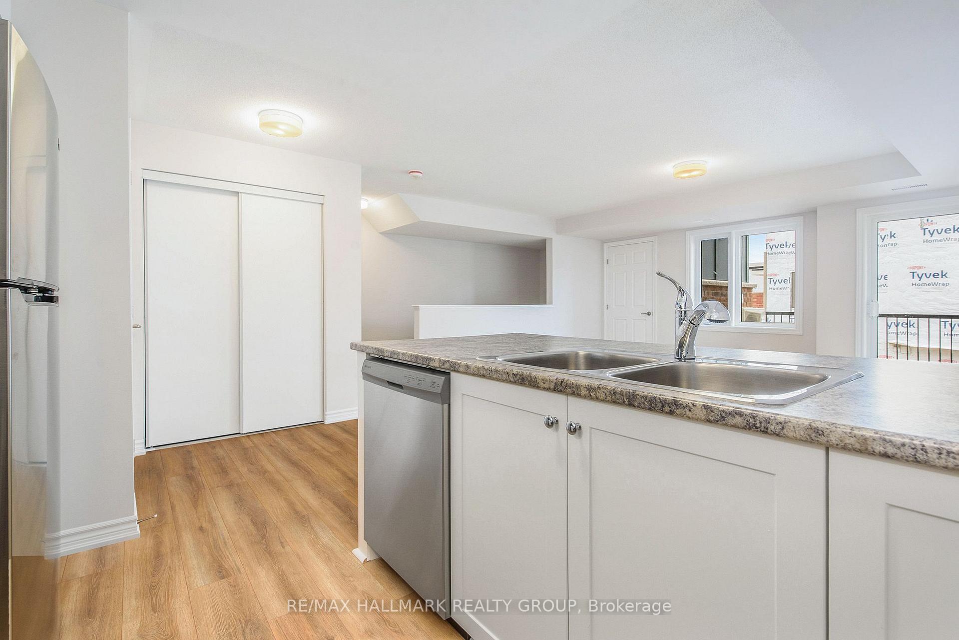 Photo 6 of 284 Zenith Private, Ottawa, Barrhaven - Half Moon Bay — HOMEH