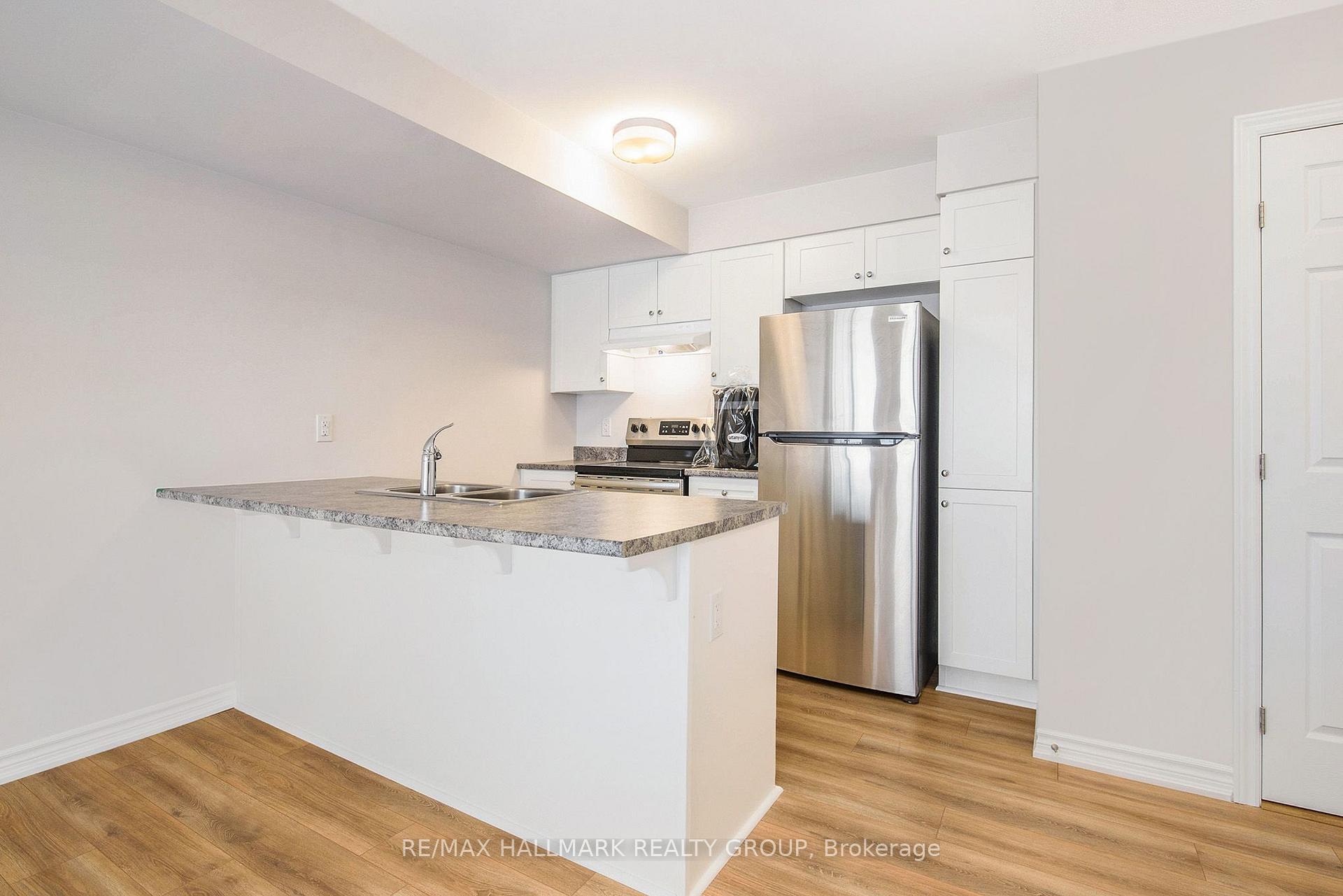 Photo 7 of 284 Zenith Private, Ottawa, Barrhaven - Half Moon Bay — HOMEH