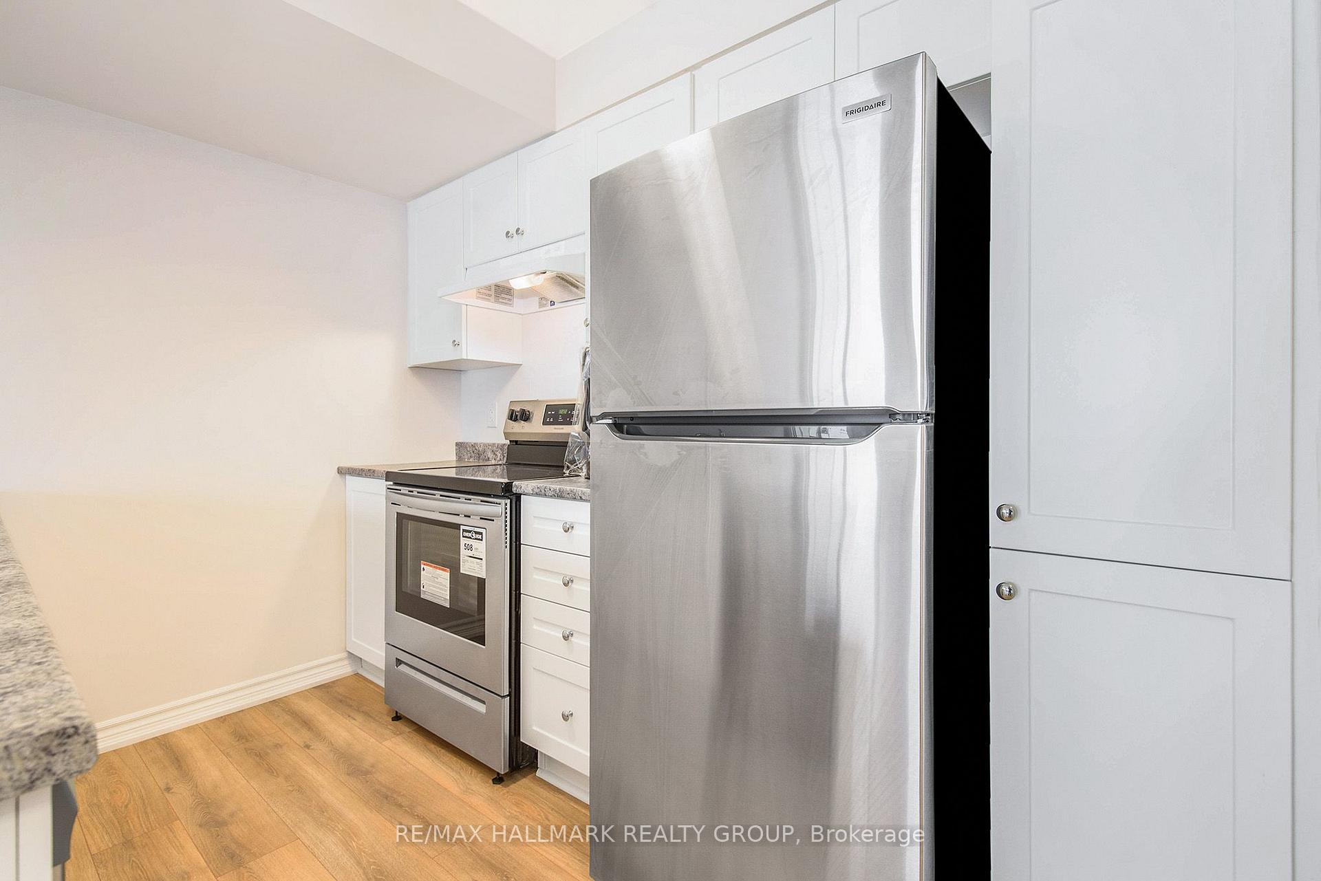 Photo 8 of 284 Zenith Private, Ottawa, Barrhaven - Half Moon Bay — HOMEH
