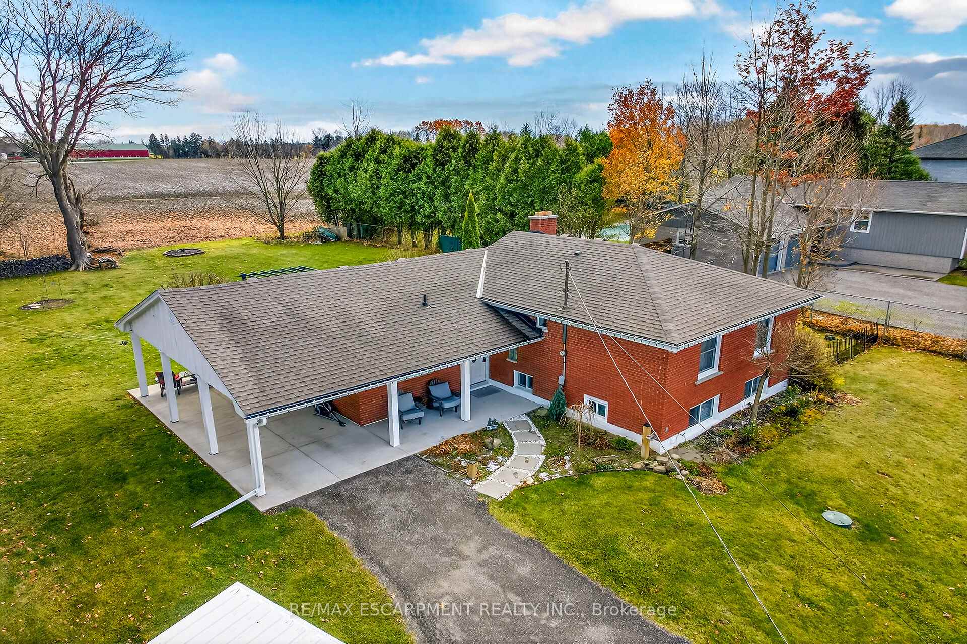 Photo 7 of 1597 Trinity Church Road, Hamilton, Rural Glanbrook — HOMEH