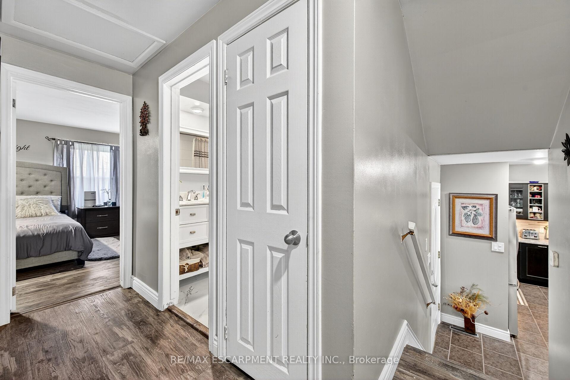 Photo 25 of 1597 Trinity Church Road, Hamilton, Rural Glanbrook — HOMEH