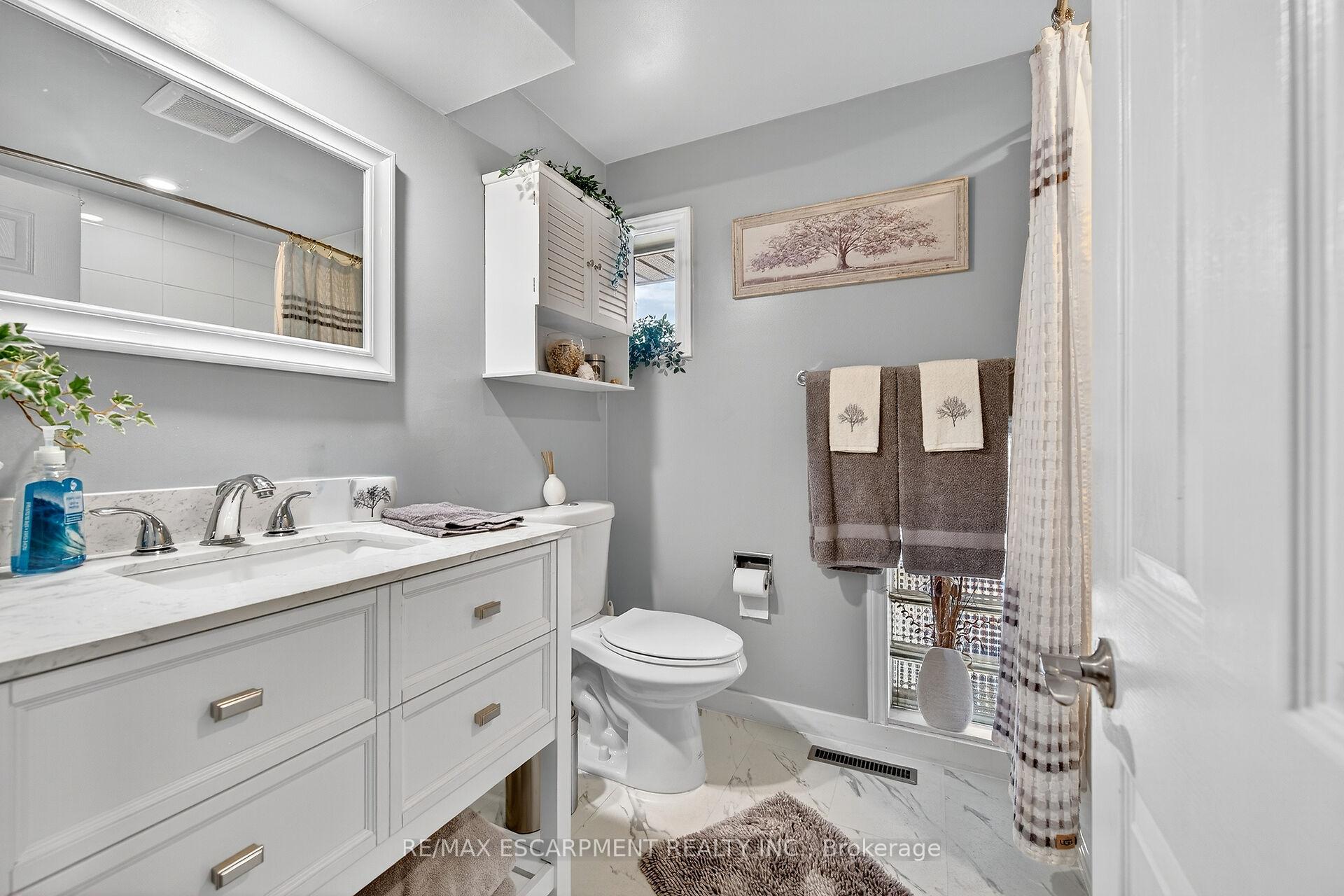 Photo 26 of 1597 Trinity Church Road, Hamilton, Rural Glanbrook — HOMEH
