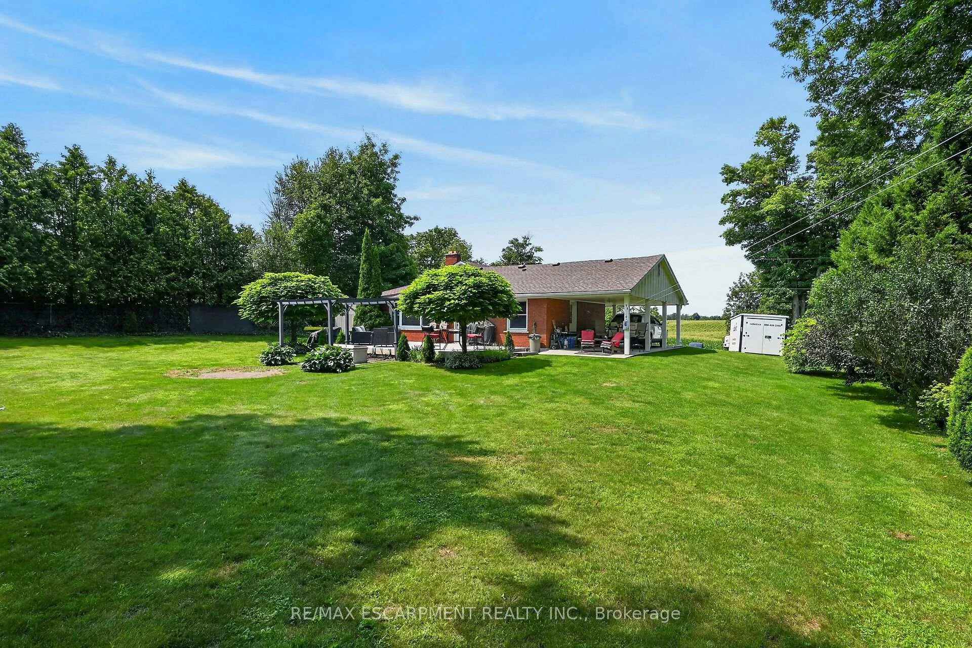 Photo 8 of 1597 Trinity Church Road, Hamilton, Rural Glanbrook — HOMEH