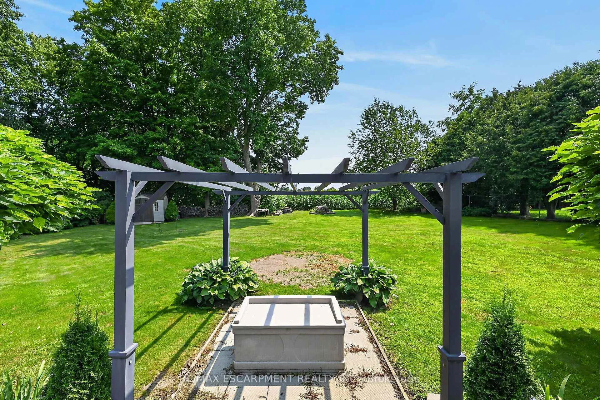 Photo 38 of 1597 Trinity Church Road, Hamilton, Rural Glanbrook — HOMEH