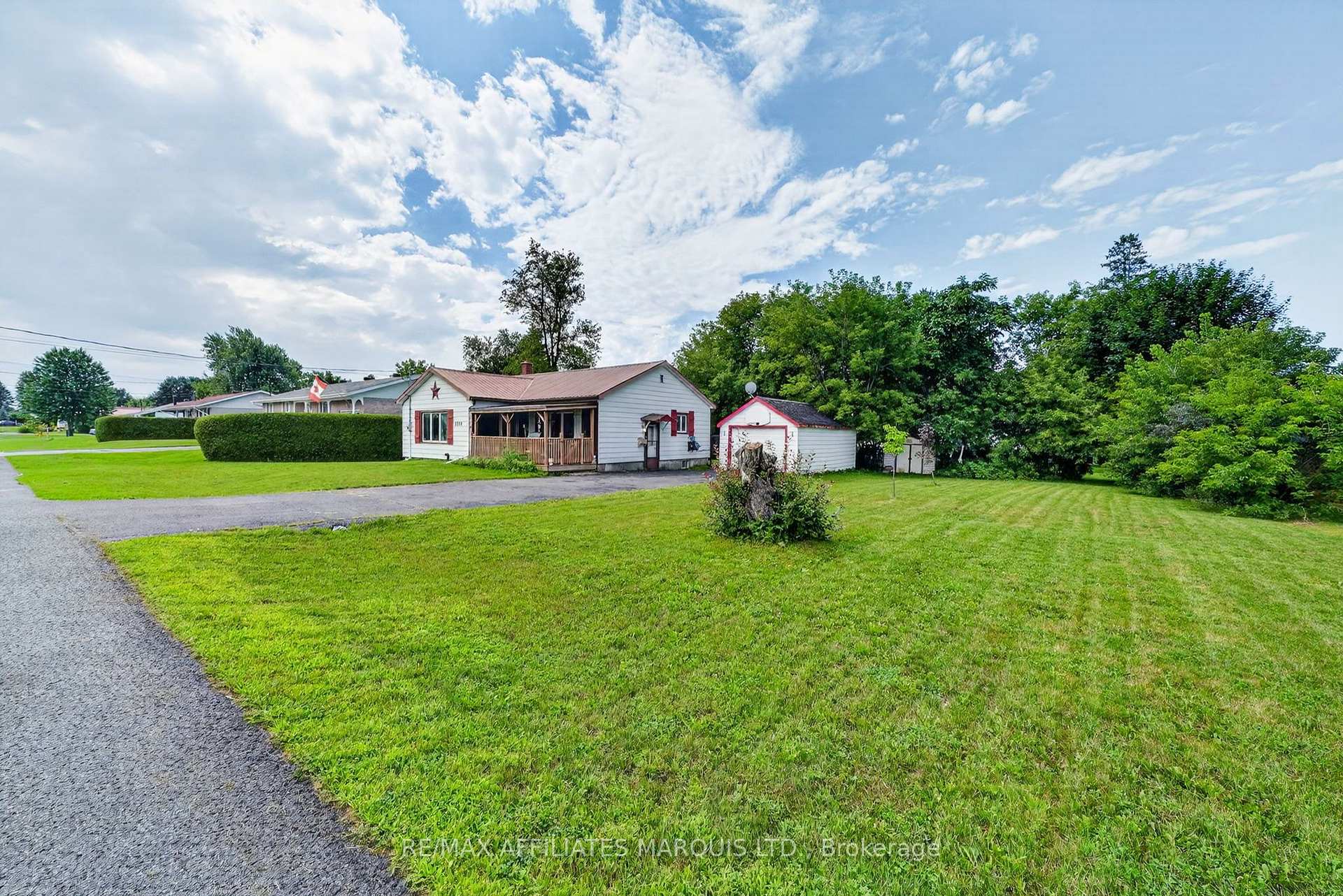 Photo 3 of 3330 Poirier Avenue, Cornwall, Cornwall — HOMEH