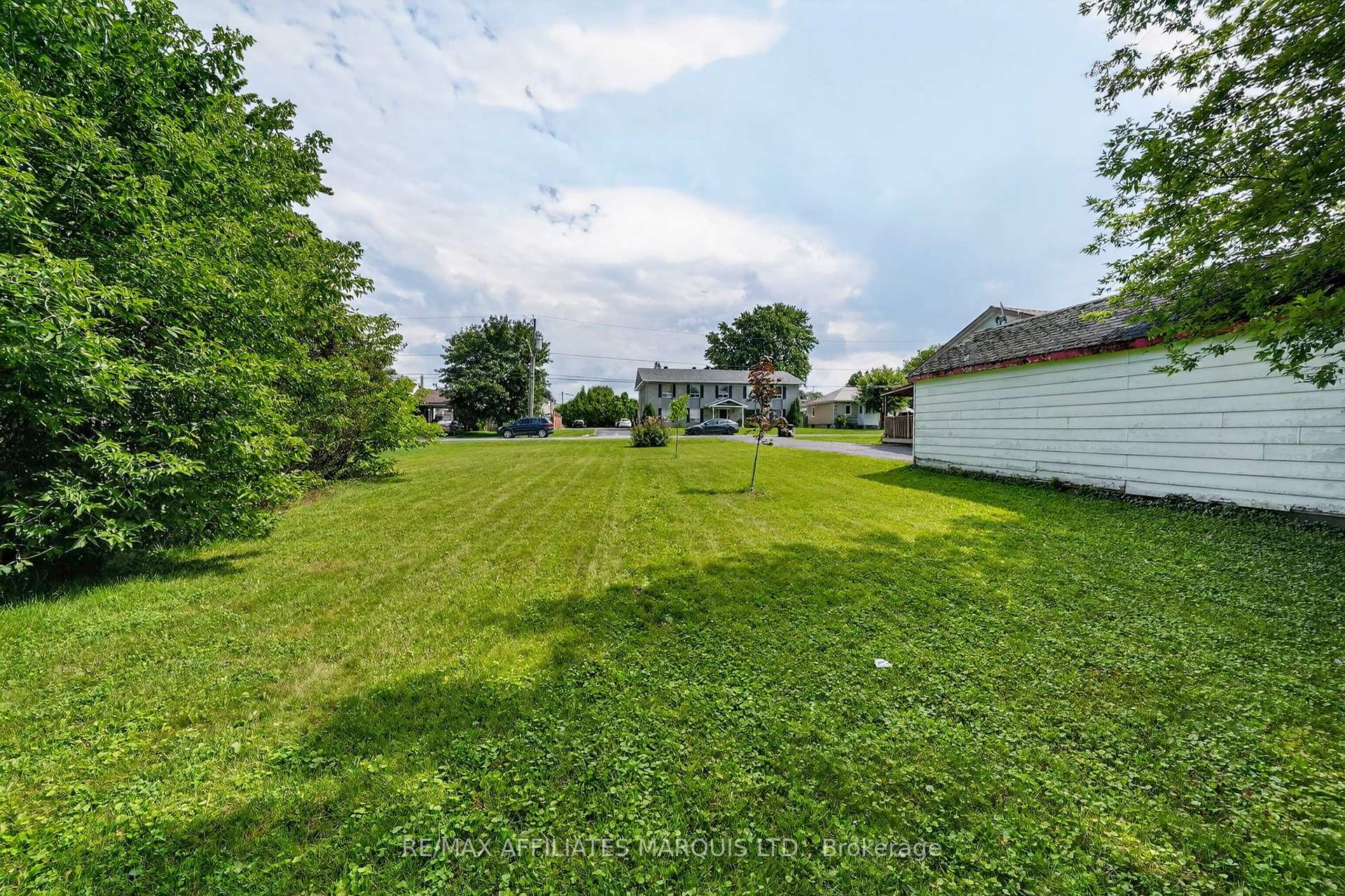Photo 4 of 3330 Poirier Avenue, Cornwall, Cornwall — HOMEH
