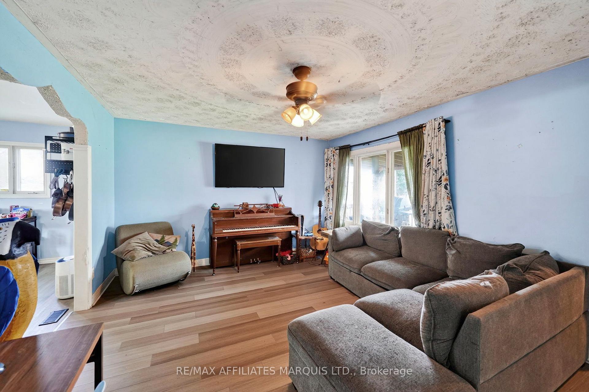 Photo 8 of 3330 Poirier Avenue, Cornwall, Cornwall — HOMEH