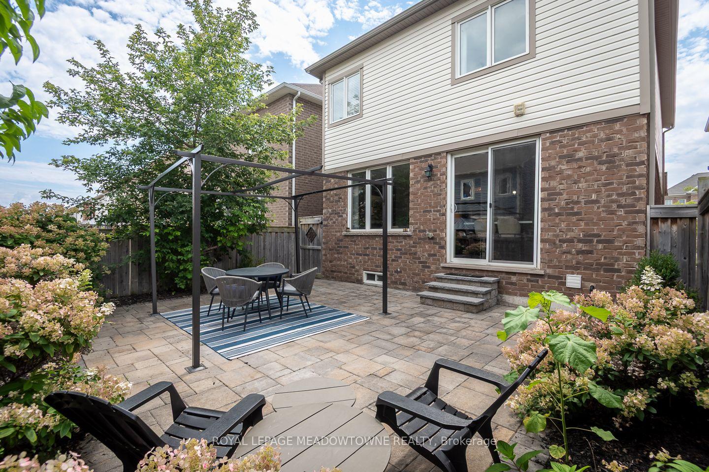 Photo 6 of 1185 Biason Circle, Milton, Willmott — HOMEH