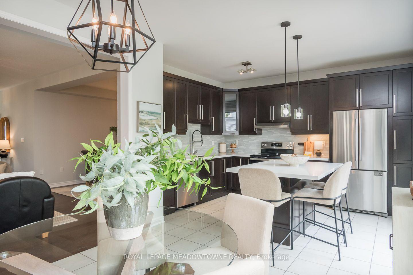 Photo 21 of 1185 Biason Circle, Milton, Willmott — HOMEH