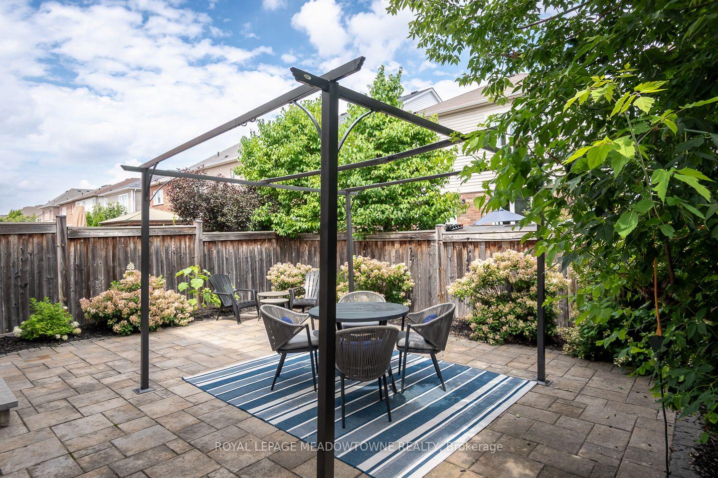 Photo 40 of 1185 Biason Circle, Milton, Willmott — HOMEH
