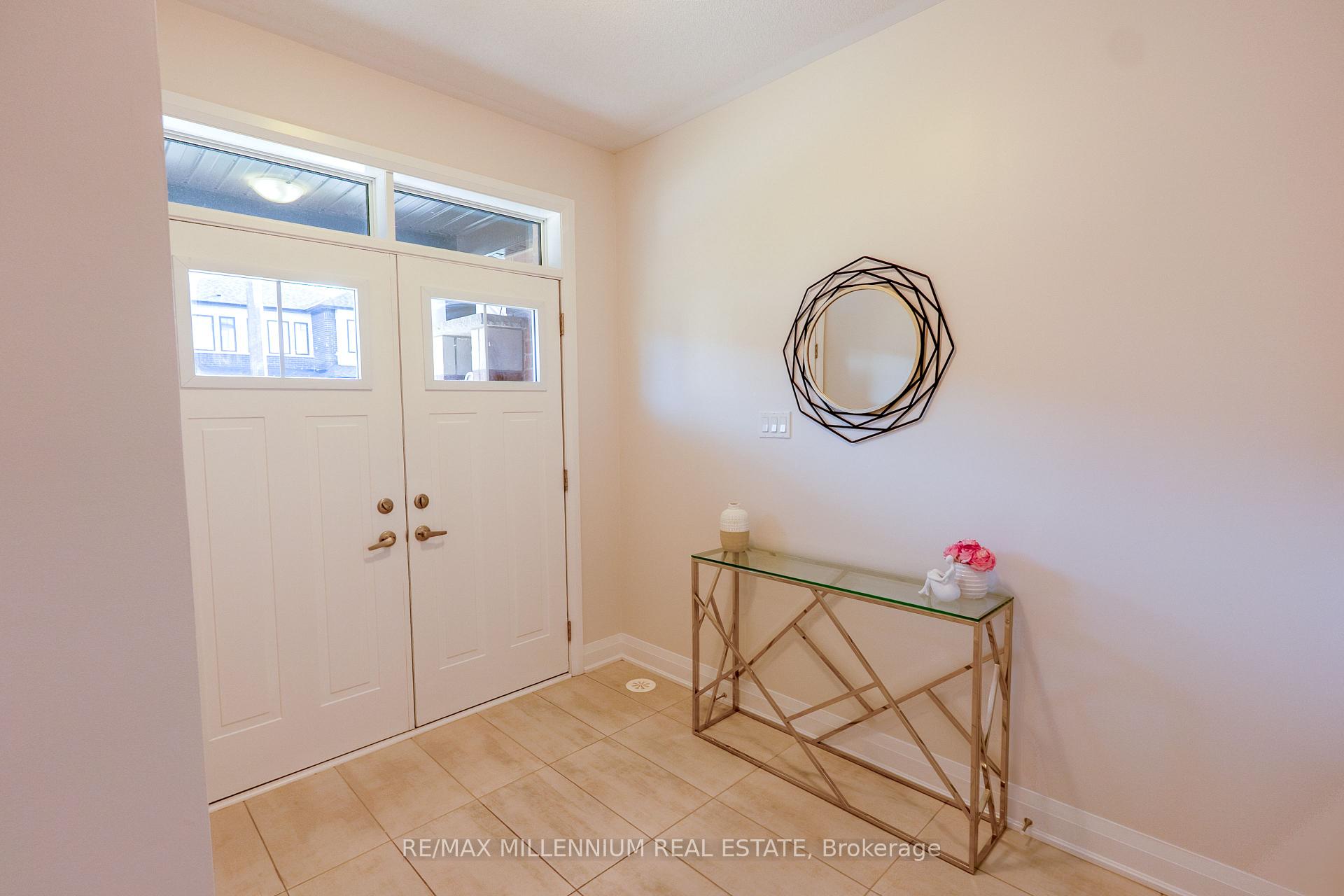 Photo 4 of 25 Lipscott Drive, Caledon, Rural Caledon — HOMEH