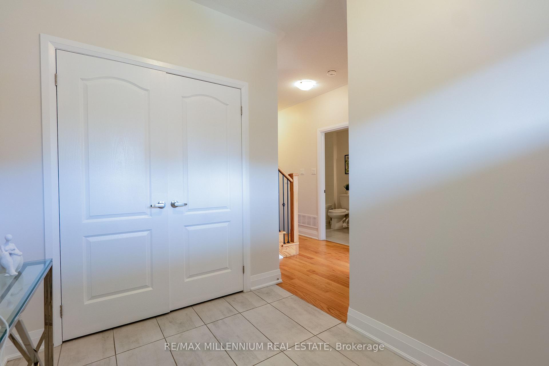 Photo 5 of 25 Lipscott Drive, Caledon, Rural Caledon — HOMEH