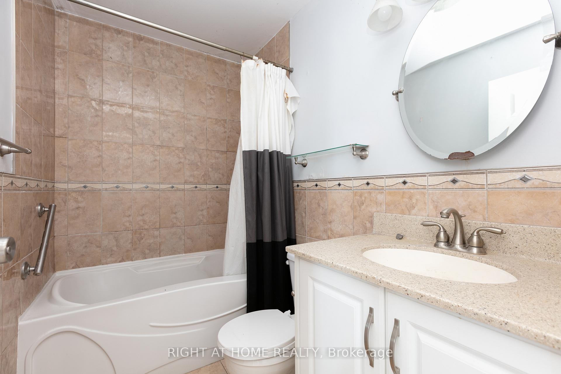 Photo 17 of 4338 Meadowvale Lane, Ottawa, Pineview — HOMEH