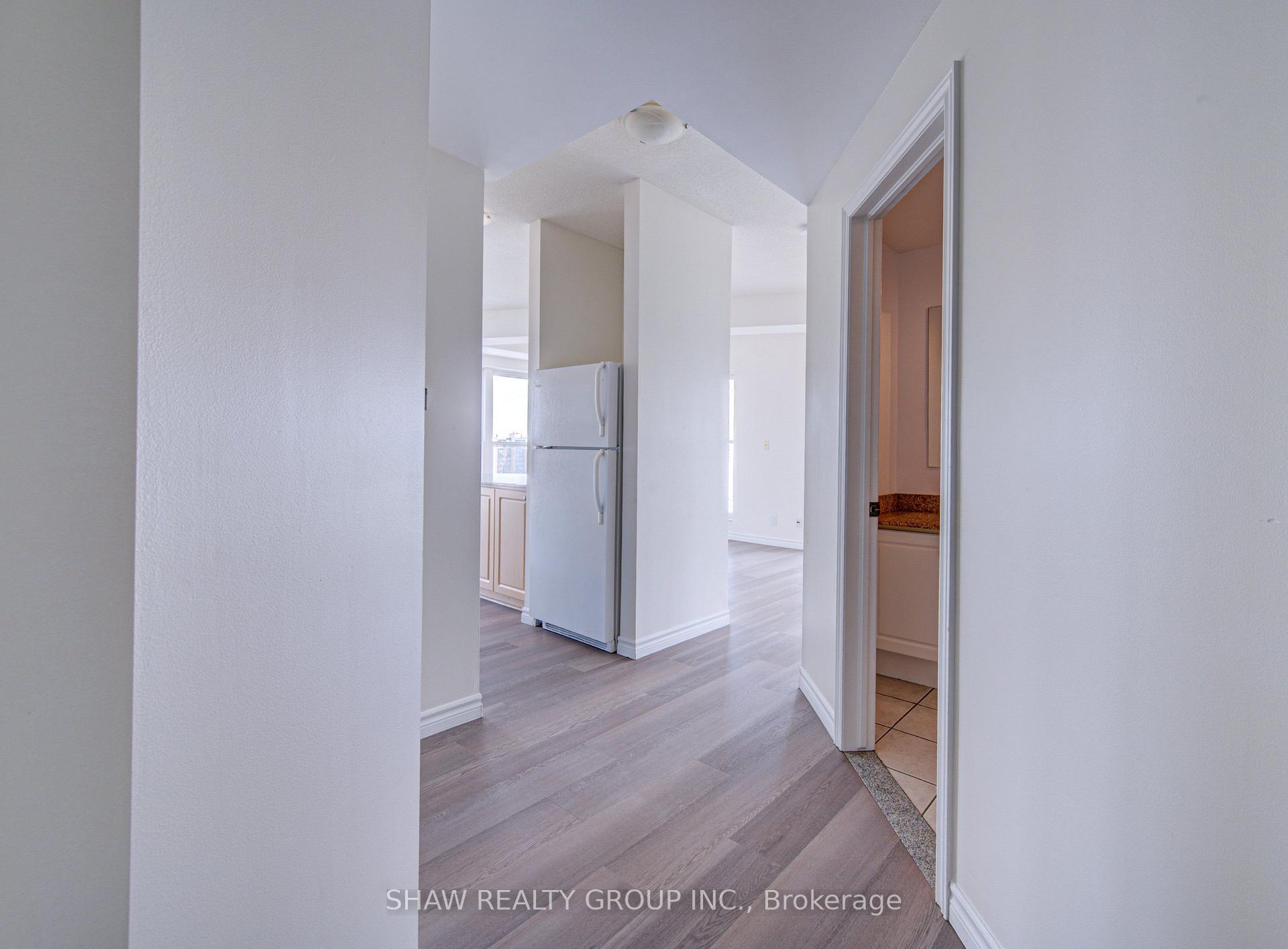 Photo 6 of Unit 1402, 135 James Street S, Hamilton, Corktown — HOMEH
