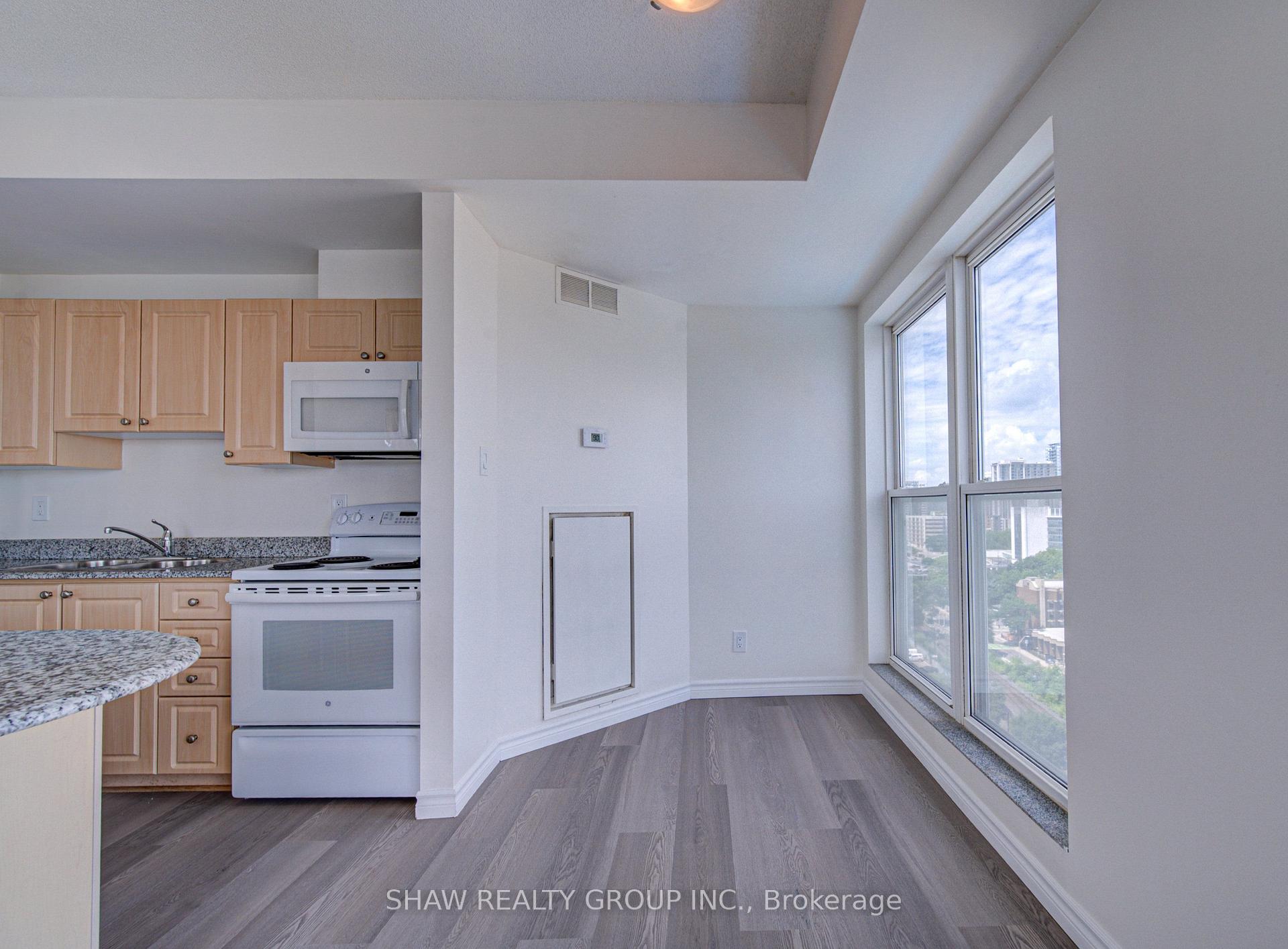 Photo 11 of Unit 1402, 135 James Street S, Hamilton, Corktown — HOMEH