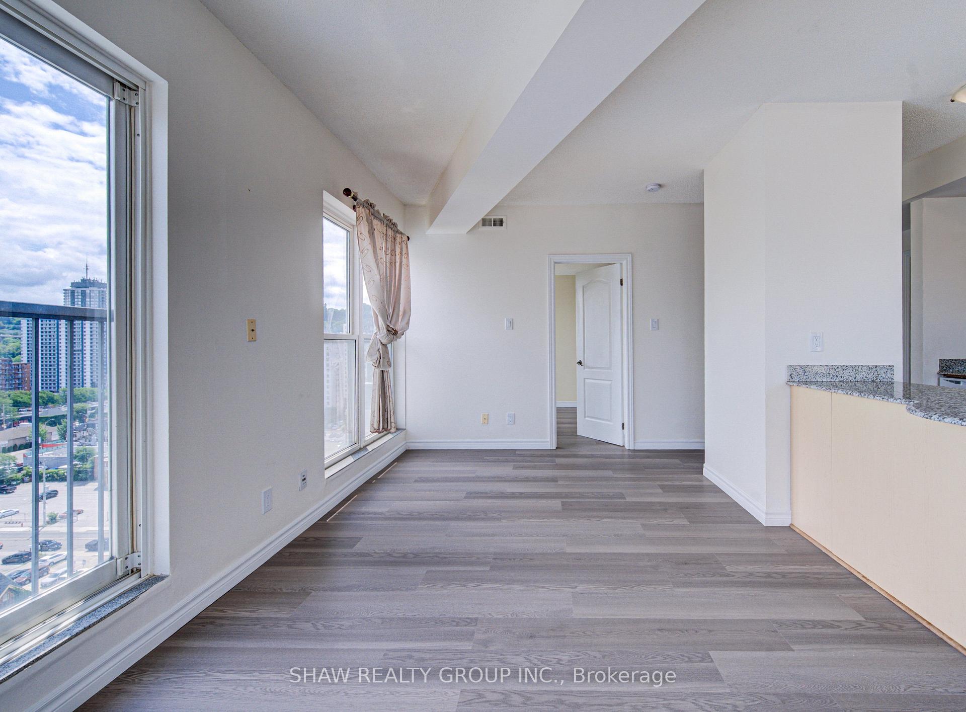Photo 13 of Unit 1402, 135 James Street S, Hamilton, Corktown — HOMEH