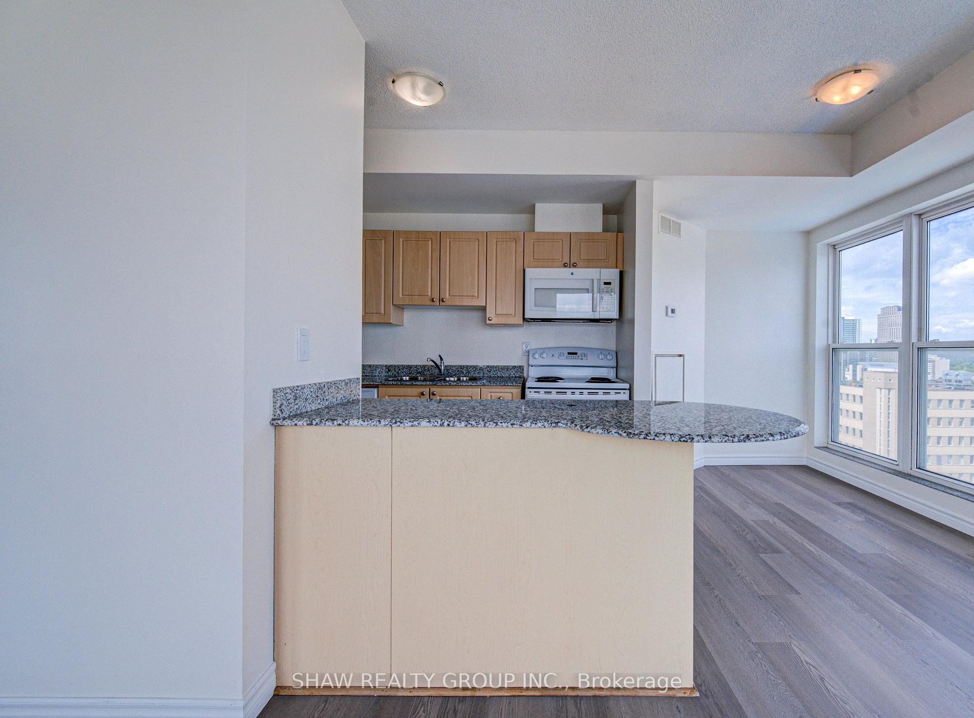 Photo 14 of Unit 1402, 135 James Street S, Hamilton, Corktown — HOMEH