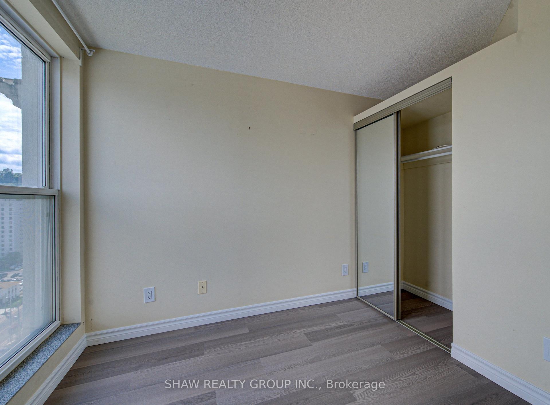Photo 17 of Unit 1402, 135 James Street S, Hamilton, Corktown — HOMEH