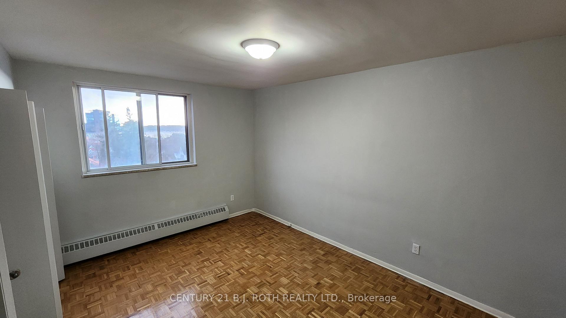 Photo 17 of Unit 808, 37 Peel Street, Barrie, Codrington — HOMEH