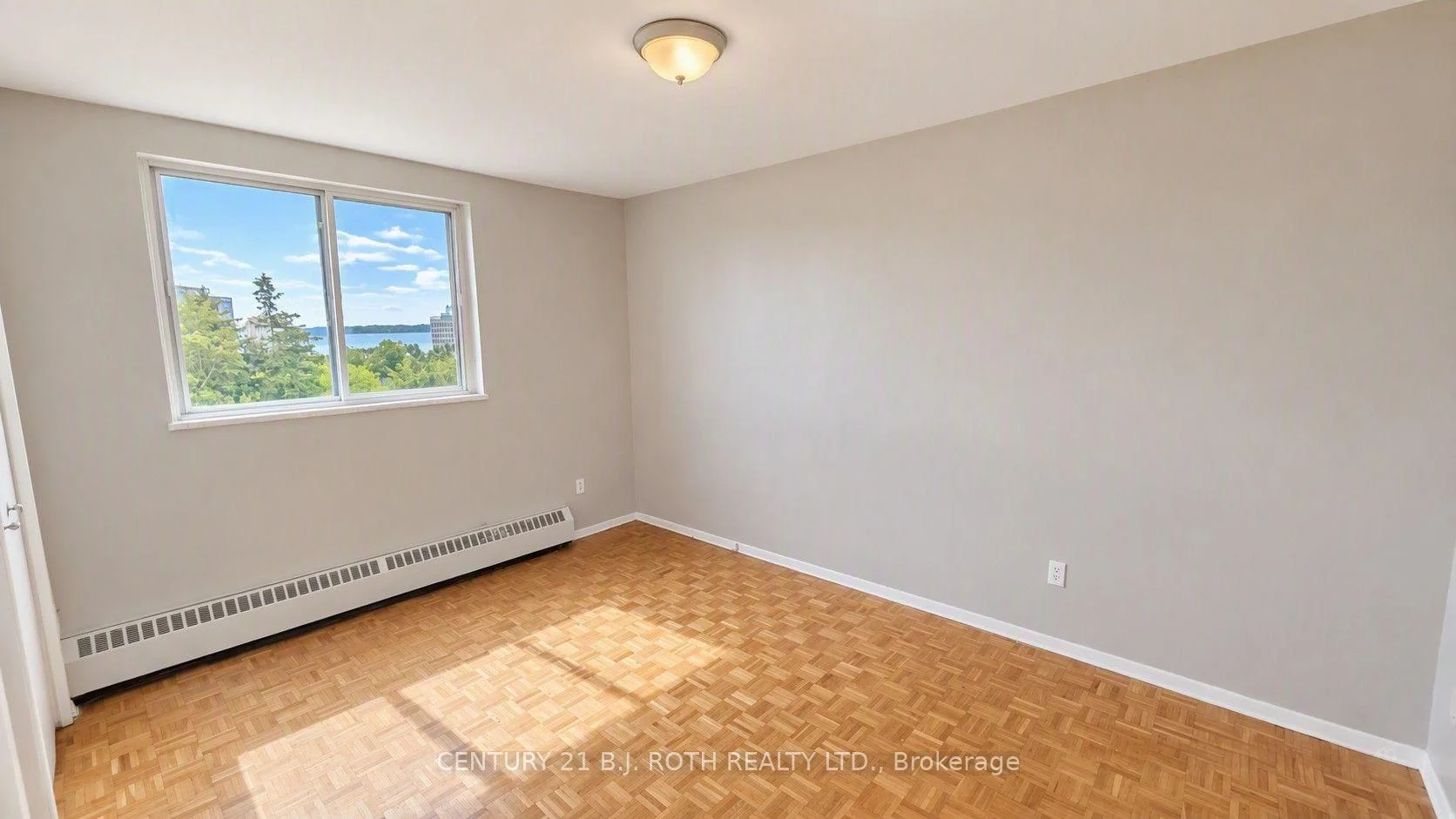 Photo 33 of Unit 808, 37 Peel Street, Barrie, Codrington — HOMEH