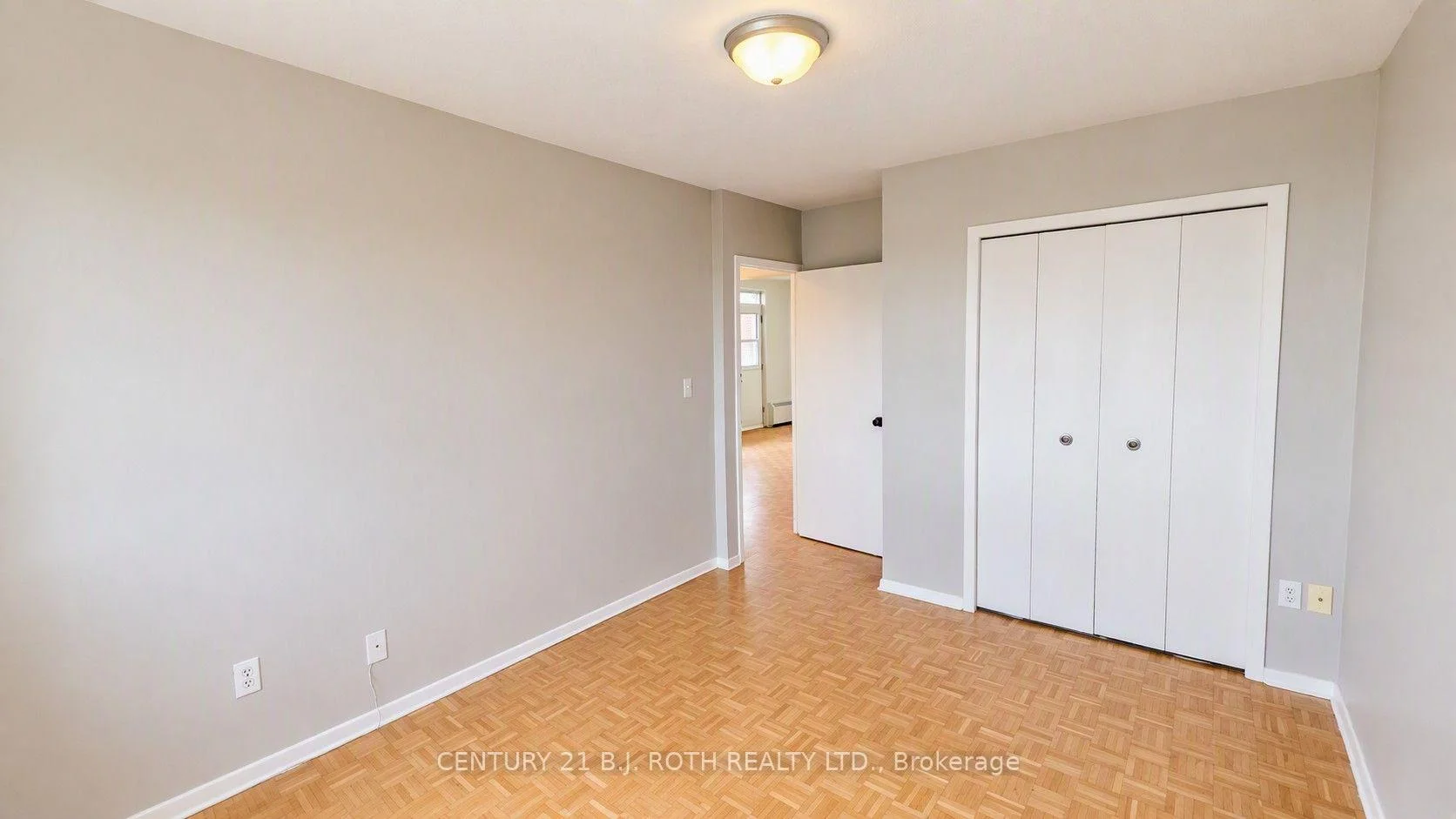 Photo 37 of Unit 808, 37 Peel Street, Barrie, Codrington — HOMEH