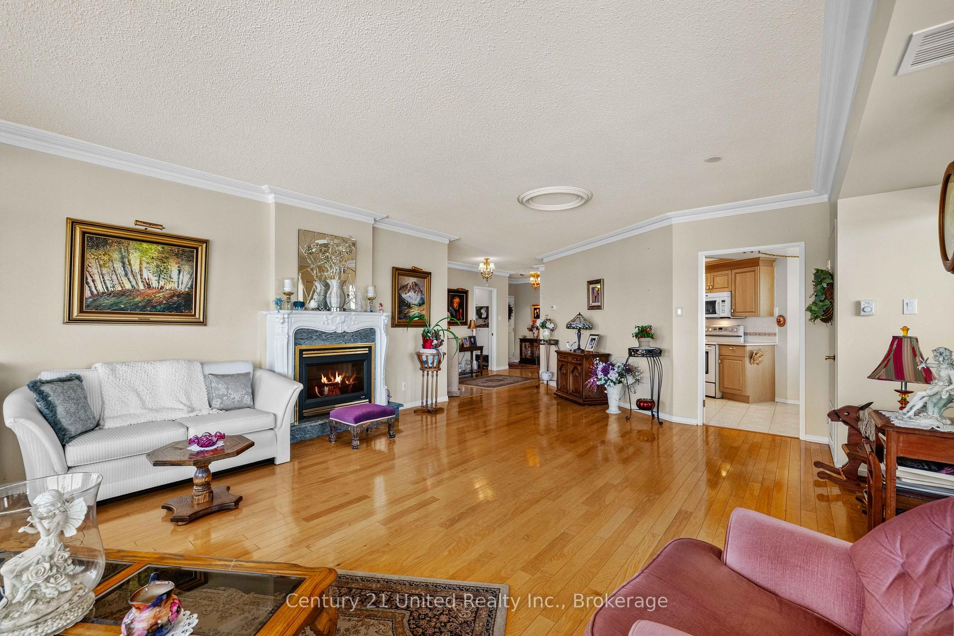 Photo 6 of Unit 304, 2 George Street N, Peterborough, Town Ward 3 — HOMEH