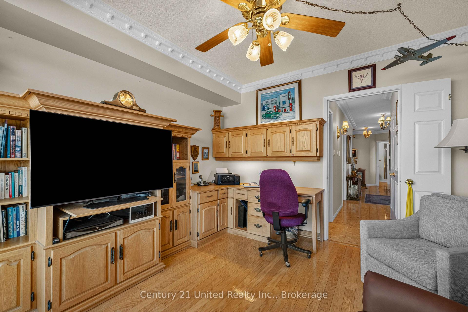 Photo 24 of Unit 304, 2 George Street N, Peterborough, Town Ward 3 — HOMEH