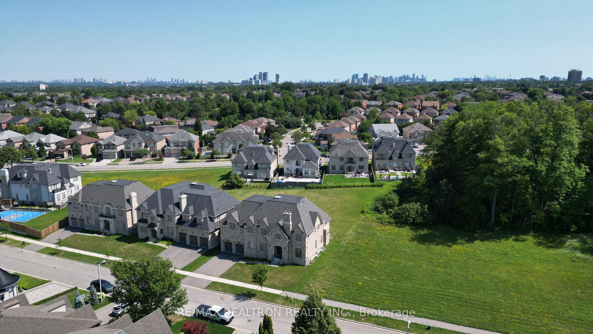 Photo 5 of 58 Wigston Place, Vaughan, Uplands — HOMEH