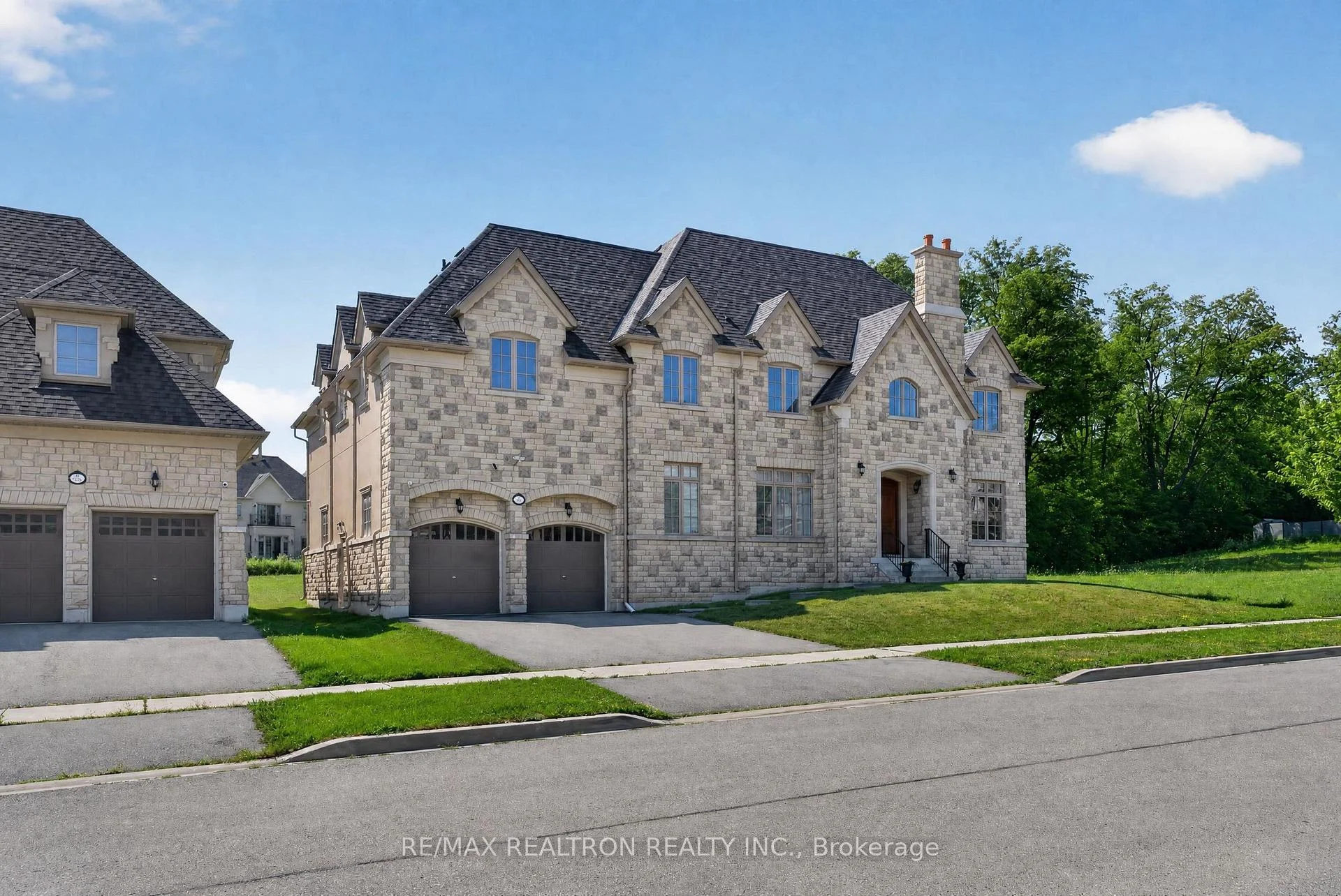 Photo 8 of 58 Wigston Place, Vaughan, Uplands — HOMEH