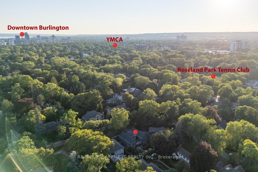 Photo 8 of 253 Rossmore Boulevard, Burlington, Roseland — HOMEH