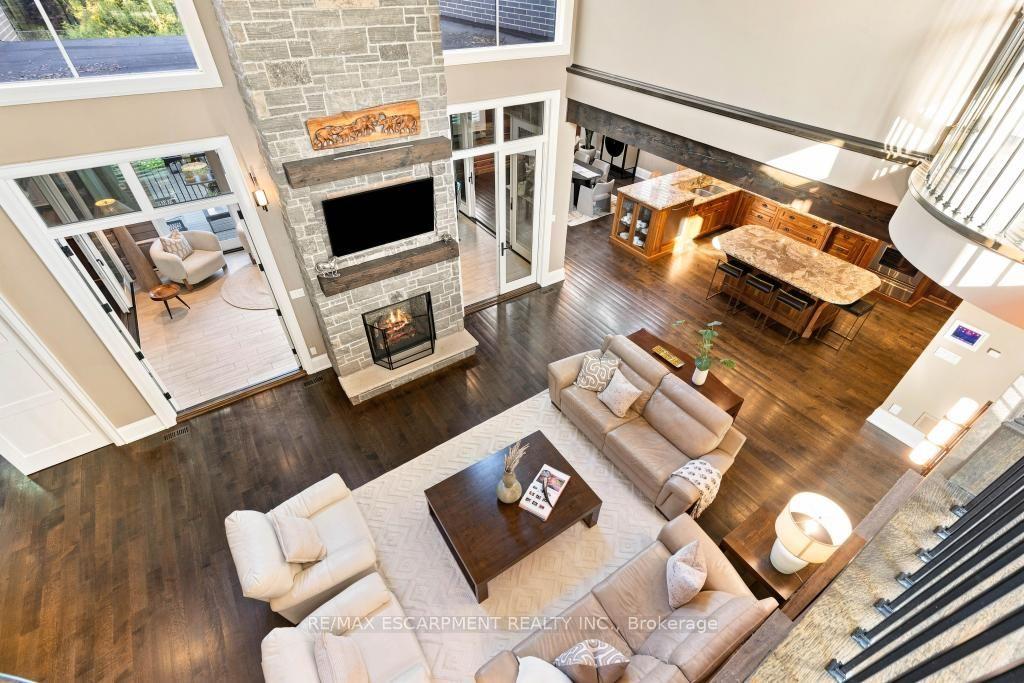 Photo 33 of 253 Rossmore Boulevard, Burlington, Roseland — HOMEH