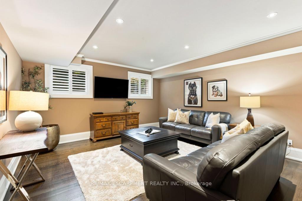 Photo 40 of 253 Rossmore Boulevard, Burlington, Roseland — HOMEH