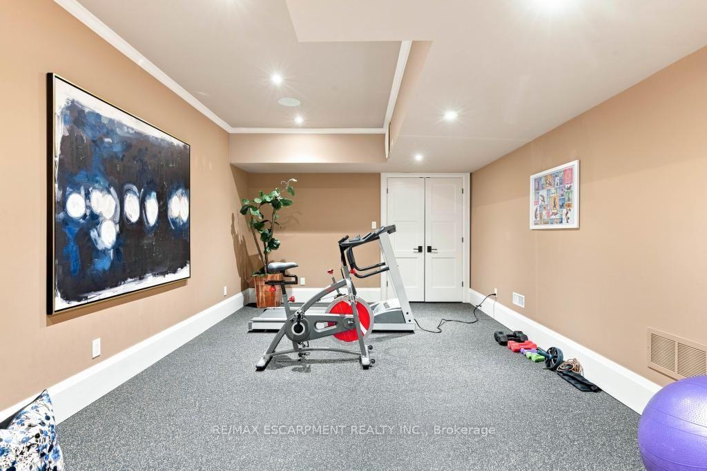 Photo 44 of 253 Rossmore Boulevard, Burlington, Roseland — HOMEH