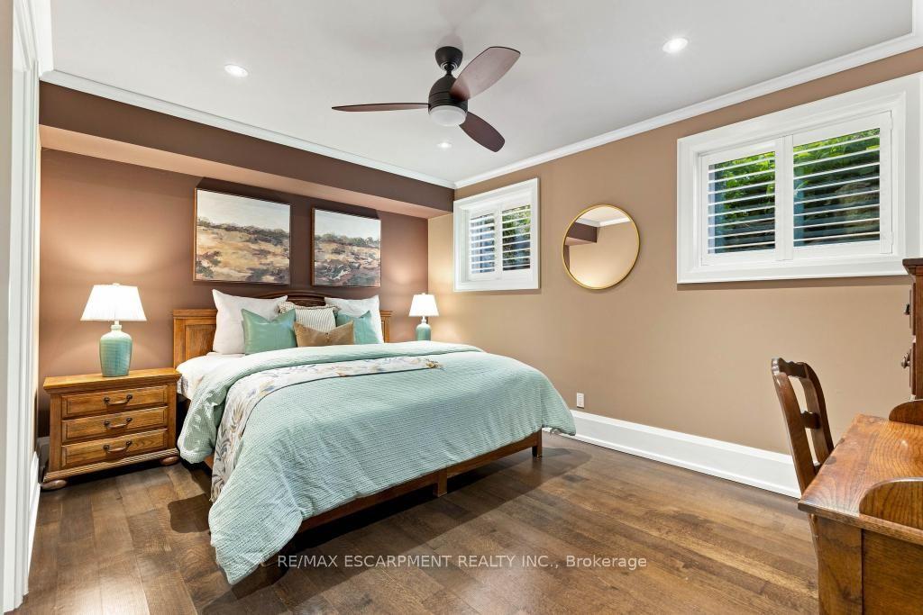 Photo 45 of 253 Rossmore Boulevard, Burlington, Roseland — HOMEH