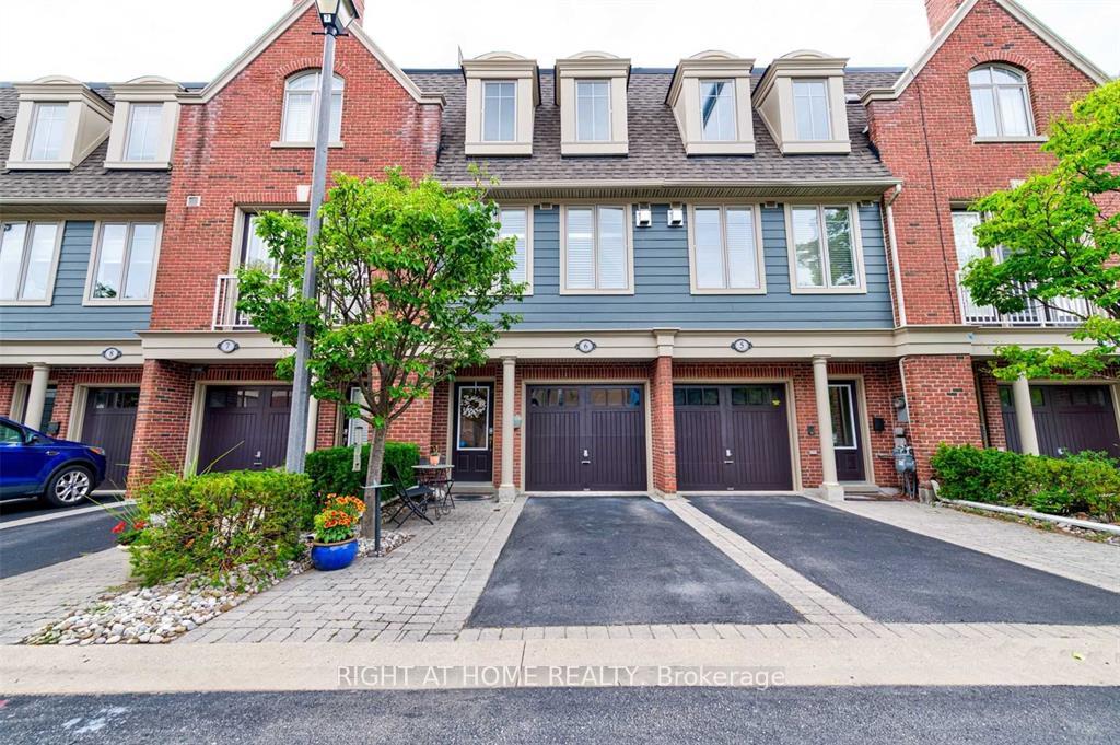 Front of Unit 6, 99 Brant Street