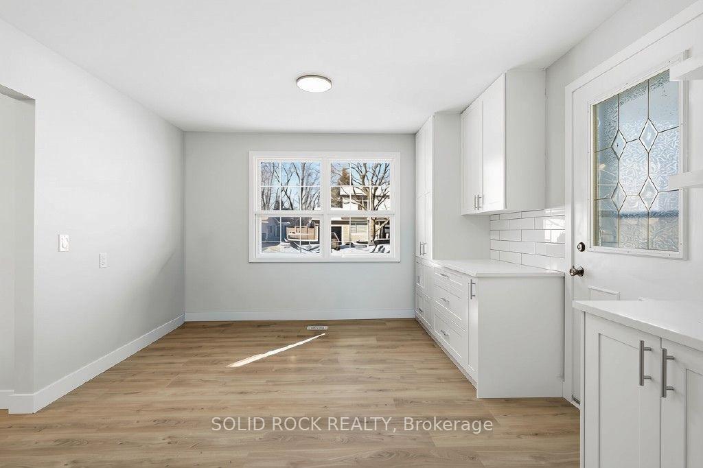 Photo 6 of 2158 Fillmore Crescent, Ottawa, Beacon Hill North — HOMEH