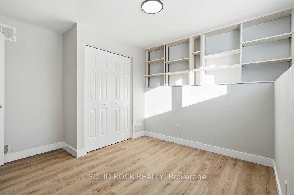 Photo 17 of 2158 Fillmore Crescent, Ottawa, Beacon Hill North — HOMEH