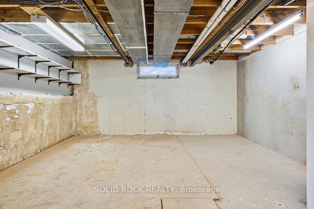Photo 20 of 2158 Fillmore Crescent, Ottawa, Beacon Hill North — HOMEH