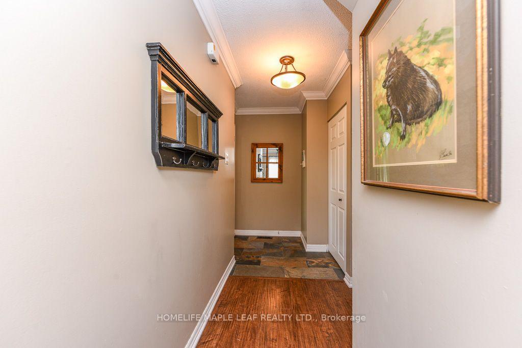 Photo 6 of 30 Primrose Crescent, Brampton, Heart Lake West — HOMEH