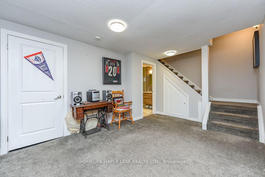 Photo 39 of 30 Primrose Crescent, Brampton, Heart Lake West — HOMEH