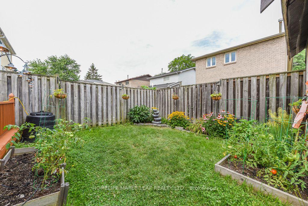 Photo 49 of 30 Primrose Crescent, Brampton, Heart Lake West — HOMEH