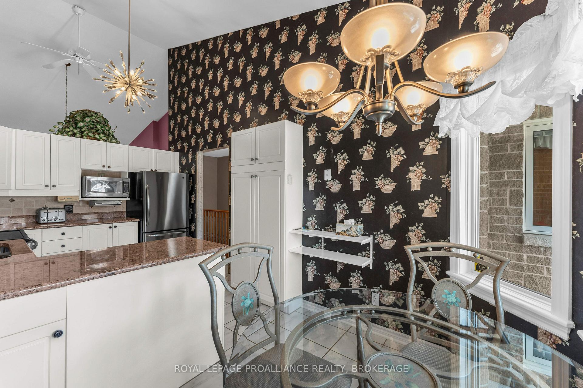 Photo 12 of 523 Trimble Gate, Kingston, City SouthWest — HOMEH