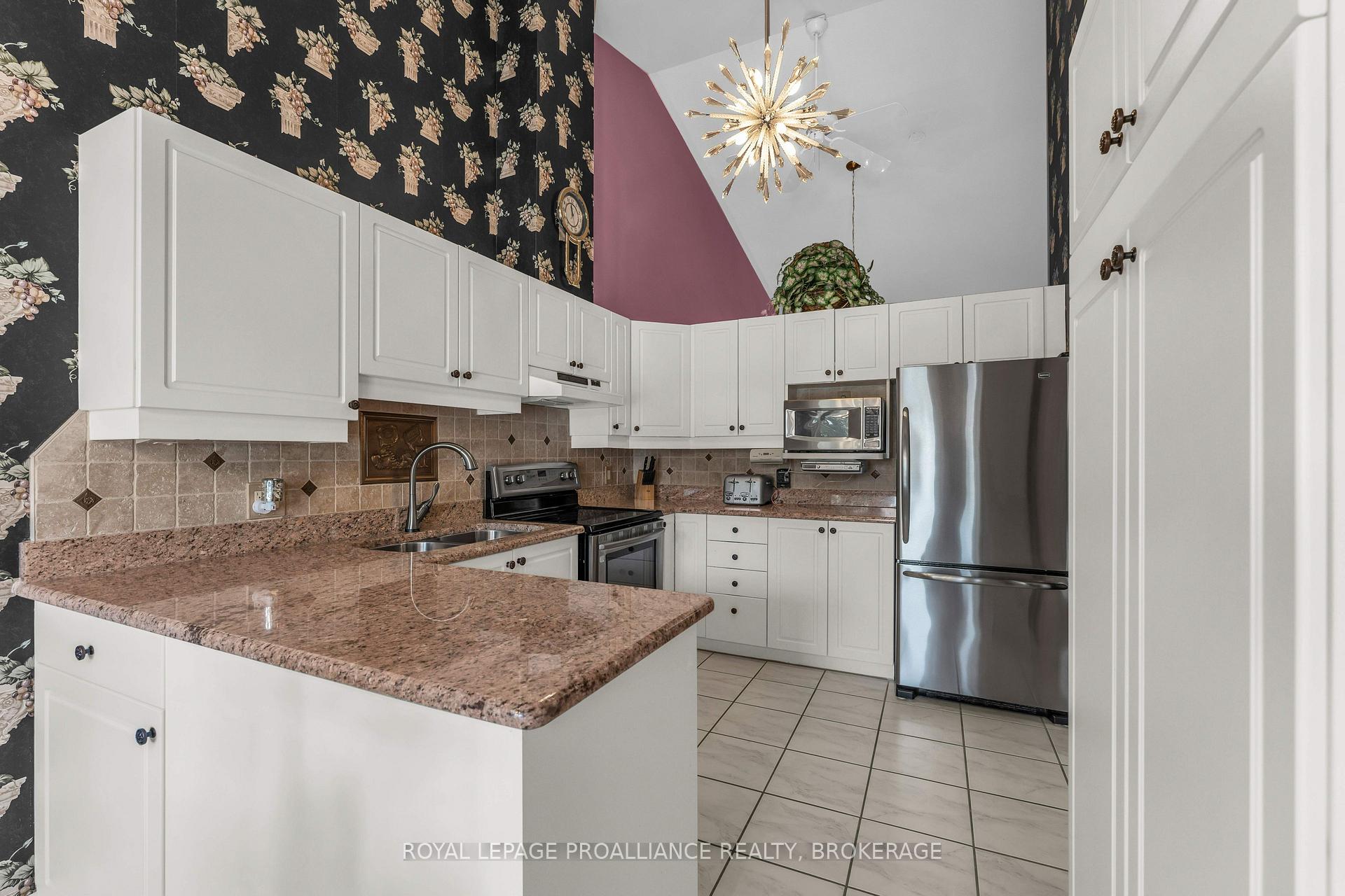 Photo 13 of 523 Trimble Gate, Kingston, City SouthWest — HOMEH