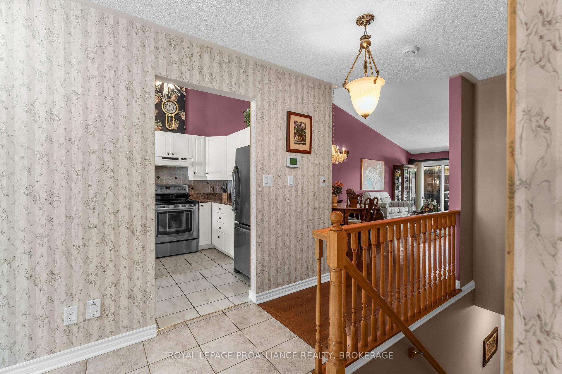 Photo 18 of 523 Trimble Gate, Kingston, City SouthWest — HOMEH