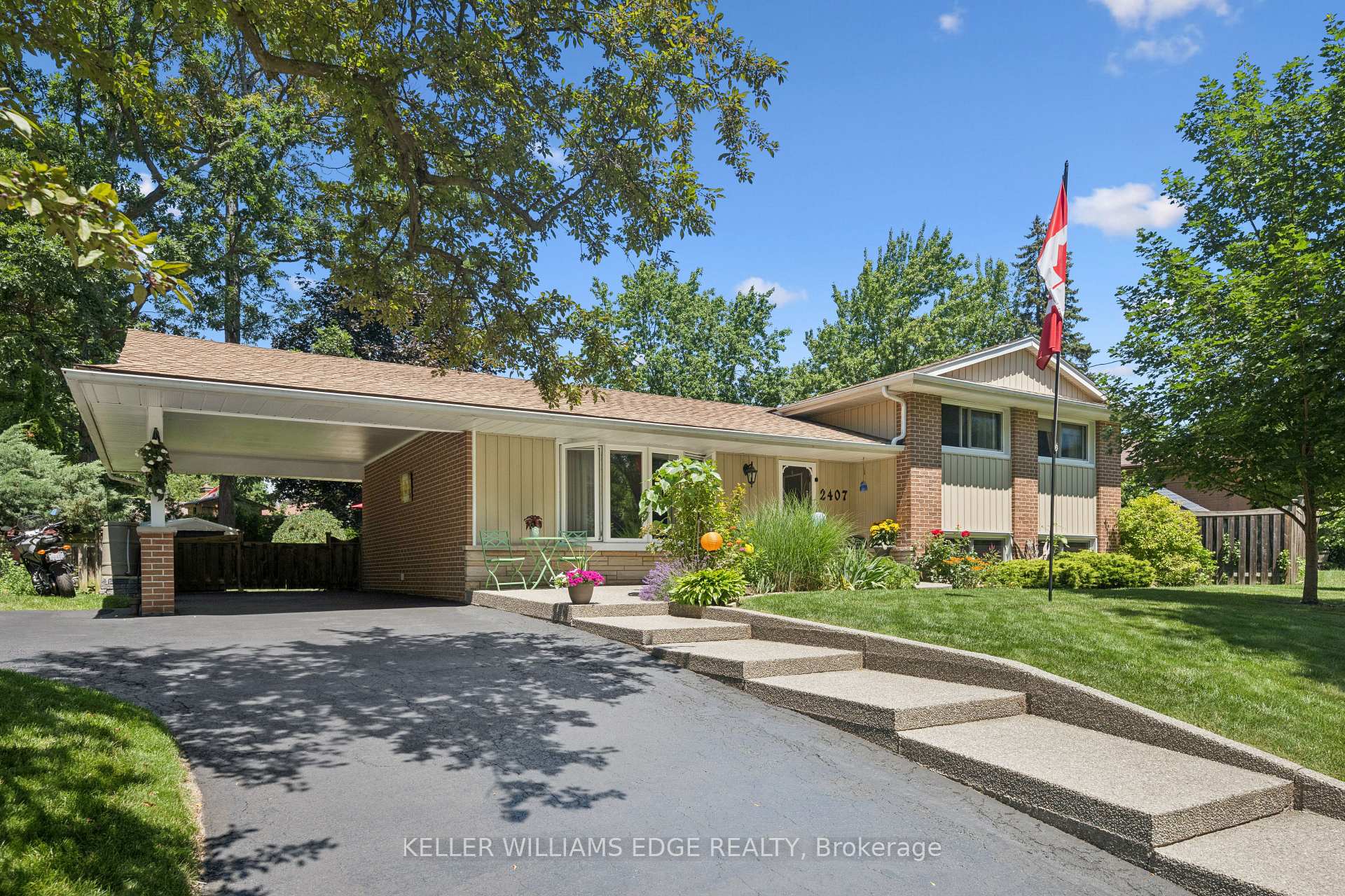 Photo 2 of 2407 St. Frances Drive, Burlington, Mountainside — HOMEH