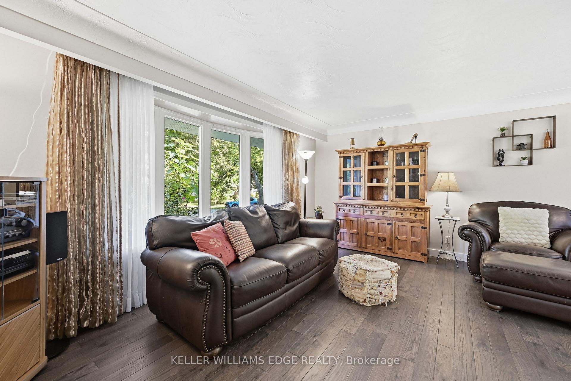 Photo 9 of 2407 St. Frances Drive, Burlington, Mountainside — HOMEH