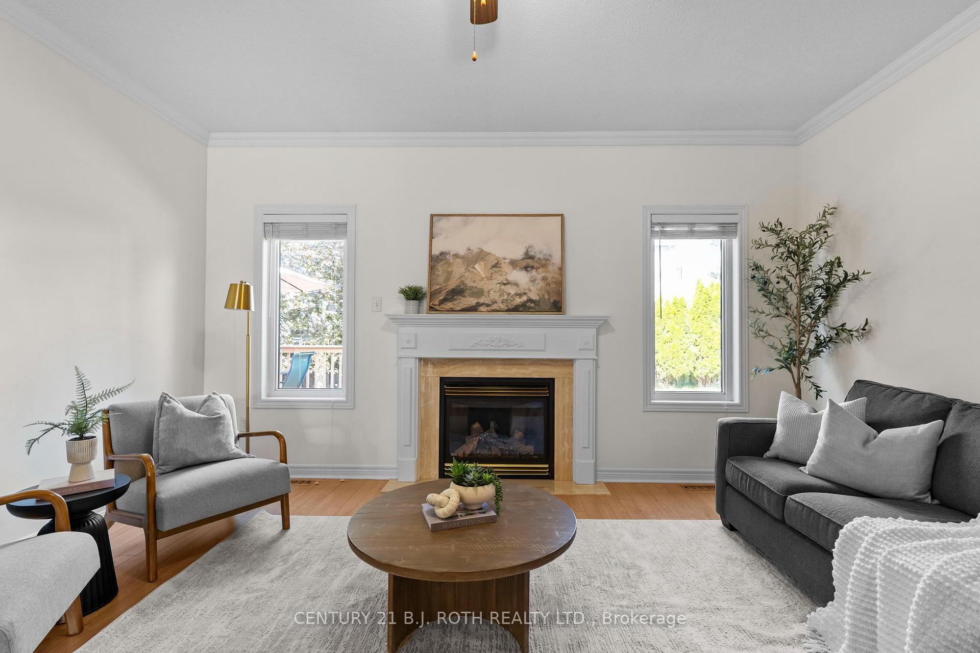 Photo 11 of 14 Prince George Crescent, Barrie, Innis-Shore — HOMEH