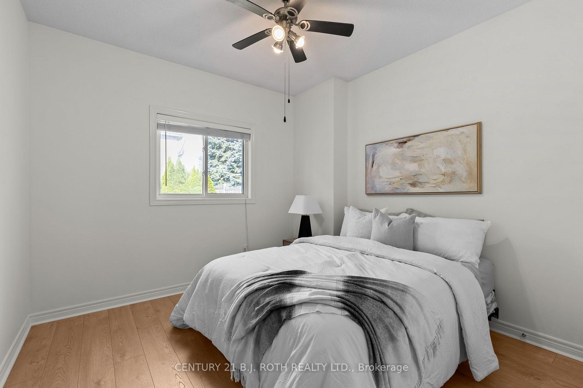 Photo 16 of 14 Prince George Crescent, Barrie, Innis-Shore — HOMEH