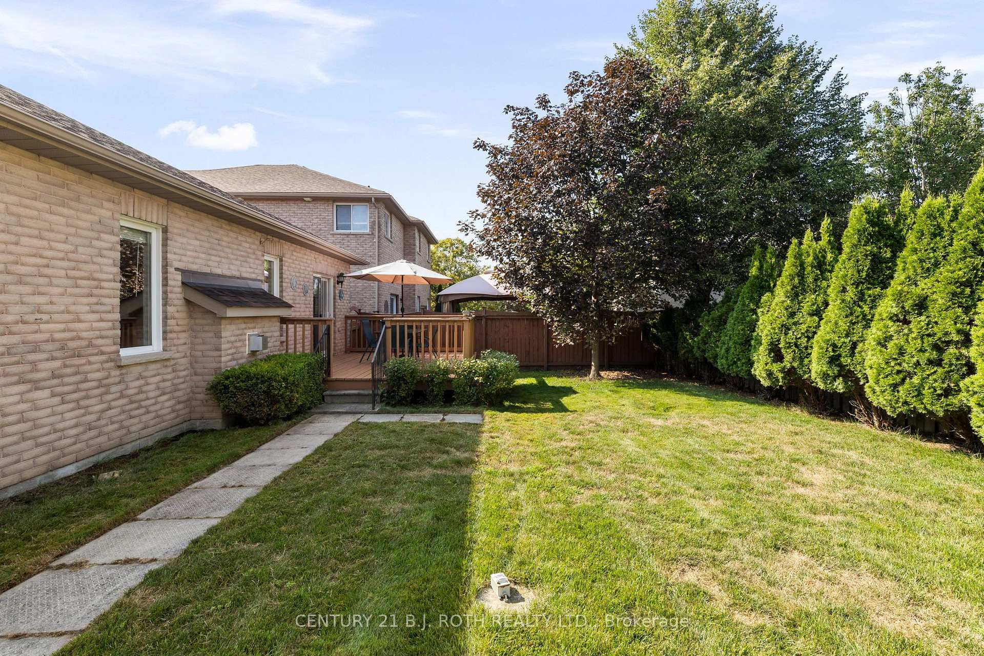 Photo 29 of 14 Prince George Crescent, Barrie, Innis-Shore — HOMEH